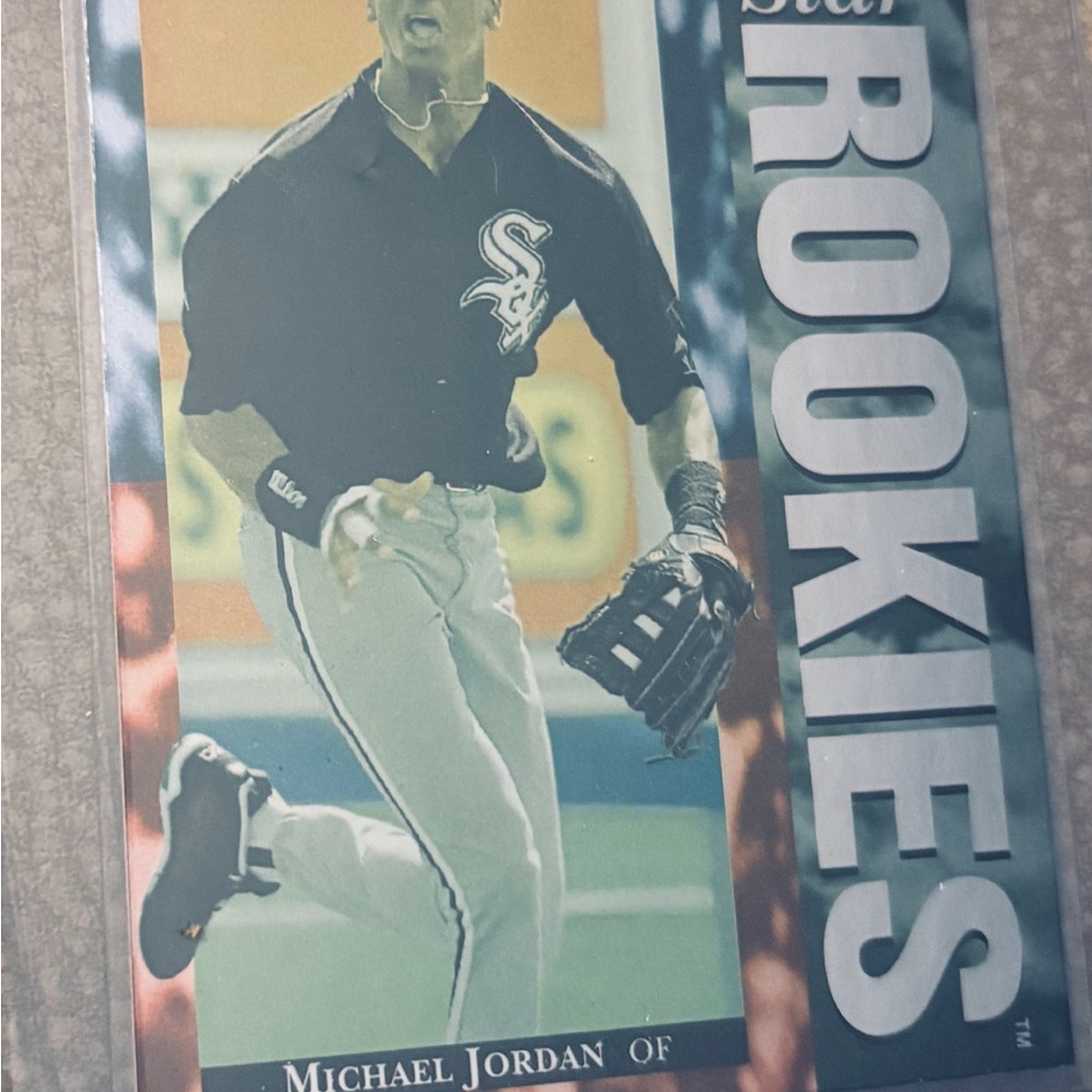 JORDAN CARD SPECIAL
Michael Jordan LEGENDARY Baseball Rookies Card - Picture 3 of 6